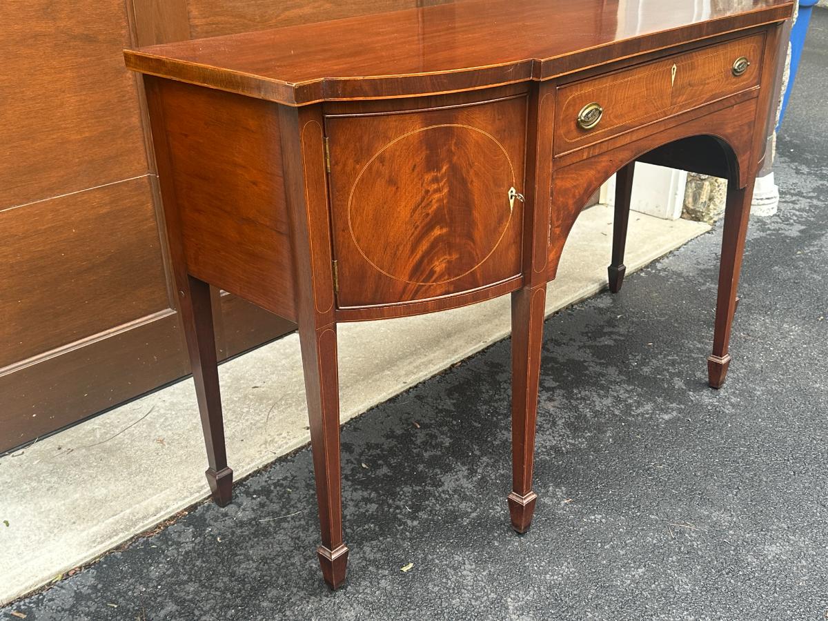 Federal Style Mahogany Sideboard with Ivory Keyhole Escutcheons, Circa 1790