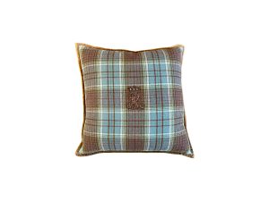 Ralph Lauren Plaid Pillow is Lot # 19 in the Town & Sea, Back Country Equestrian Sale. This piece is in Good condition. The dimensions are 20"w x 4"d x 20"h