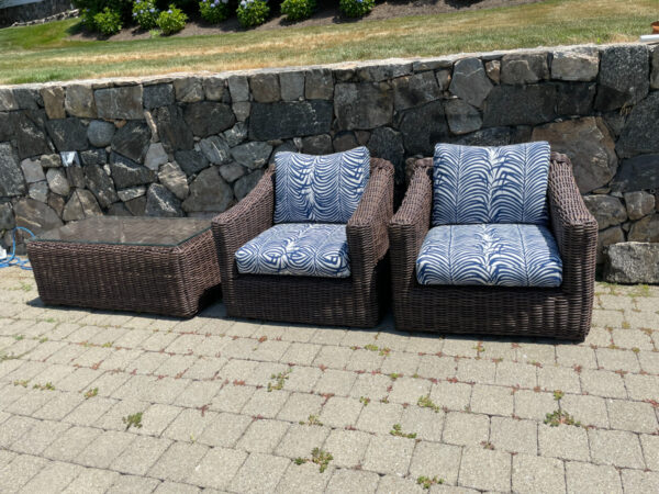 Schum patio discount chair with cushions